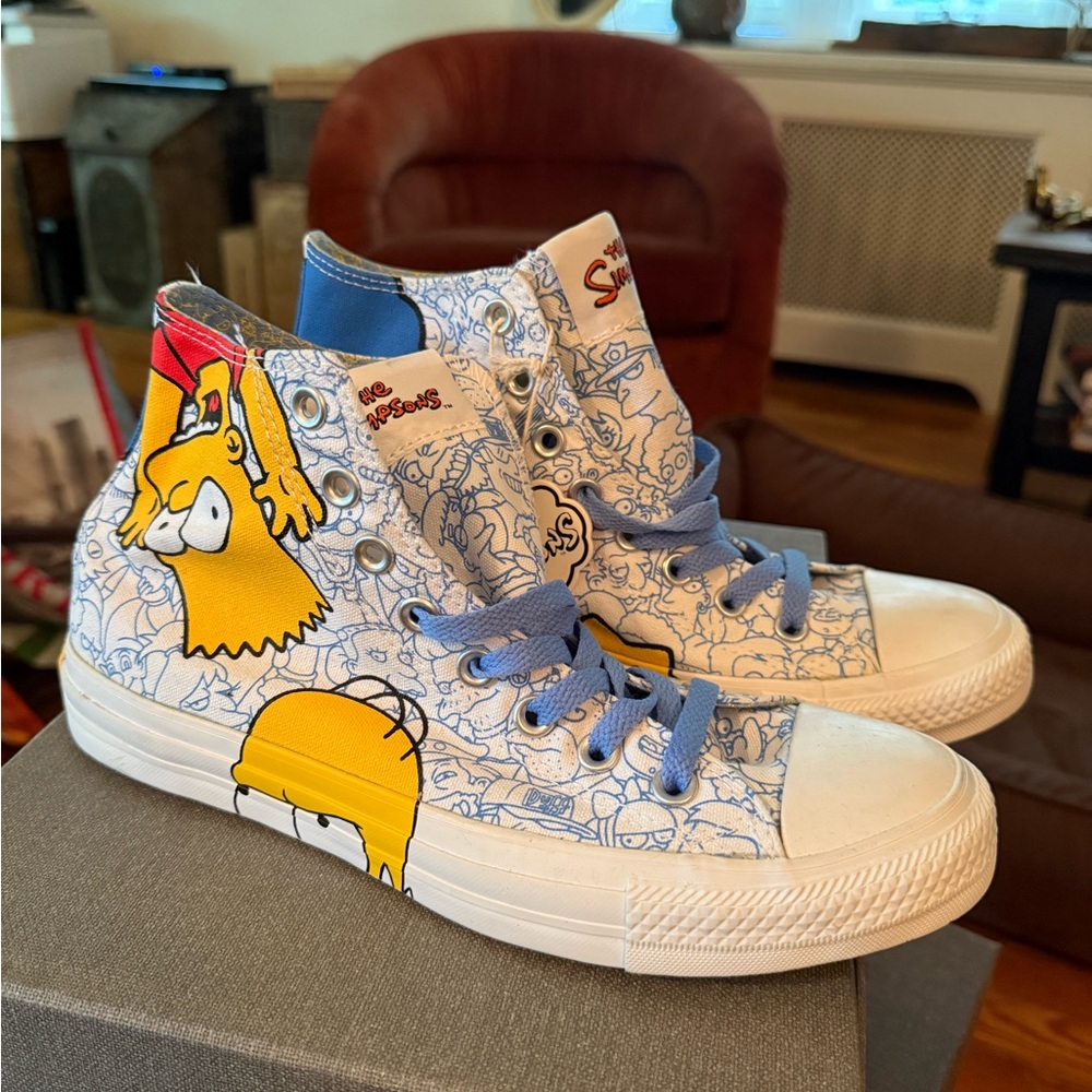 Simpson Converse New with tags